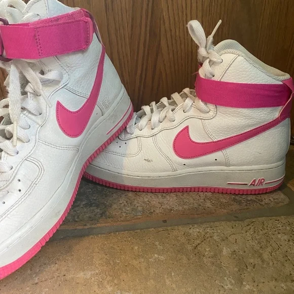 Nike Air Force High pink